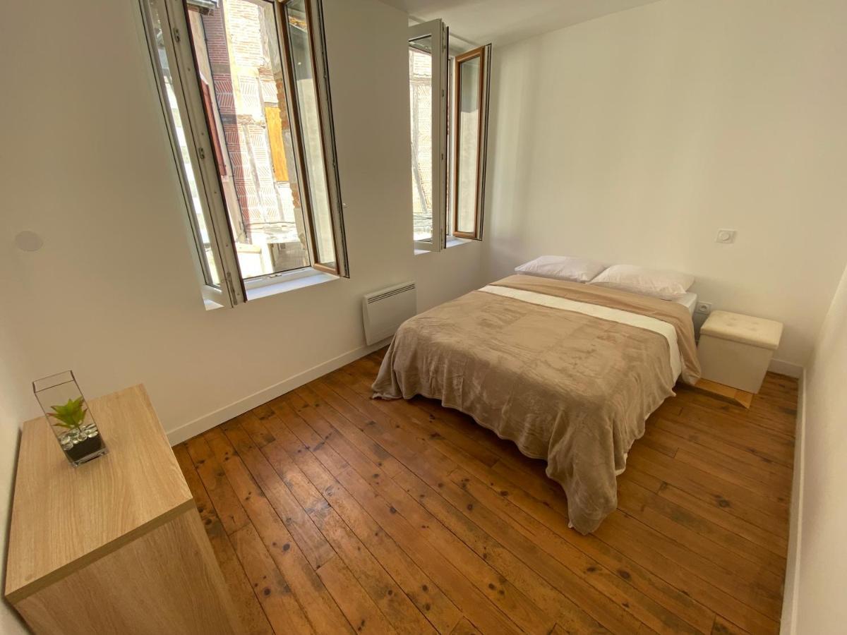 Layrac Logement Tout Equipe מראה חיצוני תמונה
